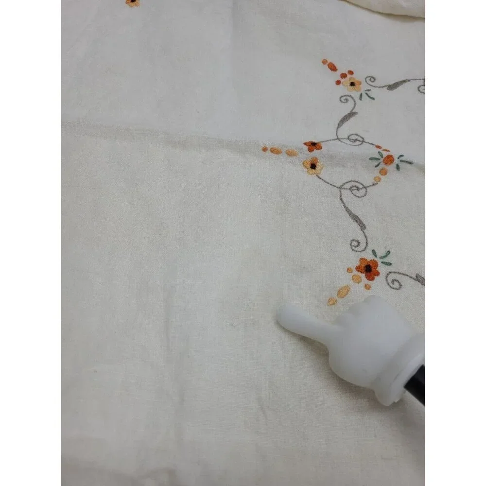 Vintage Hand Made Embroidered Linen Tablecloth and 4 Napkins Orange Floral